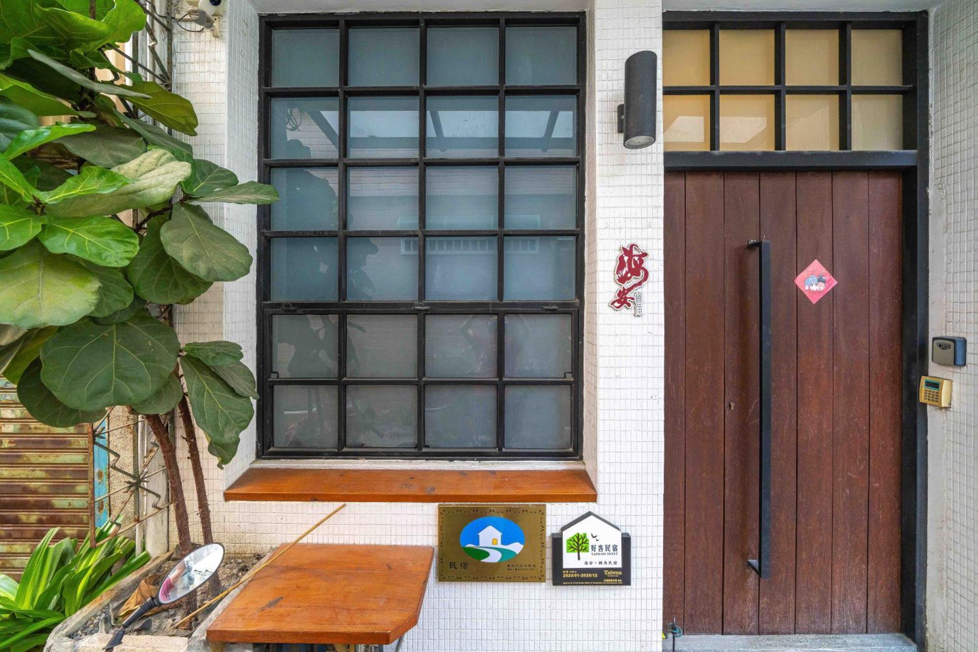 Haian Corner Homestay Tainan Exterior photo